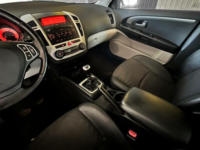 KIA CEED SW 2009