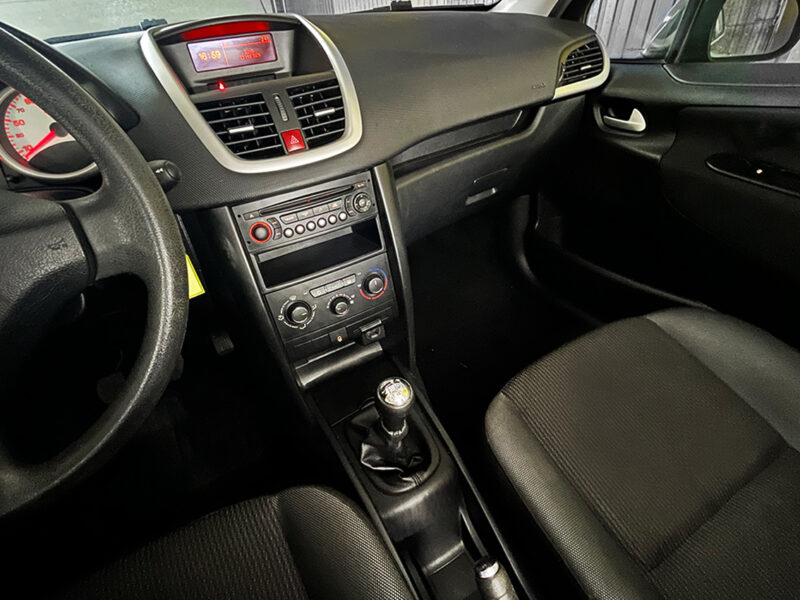 PEUGEOT 207 SW 2010