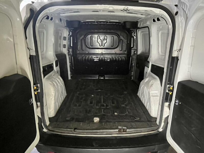 FIAT DOBLO 2012