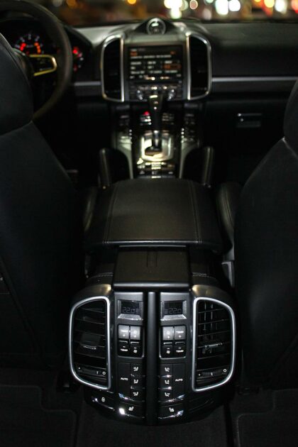 PORSCHE CAYENNE TURBO 